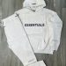 From Couch to Street: How Essential Tracksuits Define Versatility
