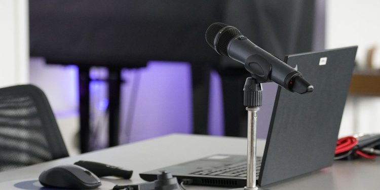 Discover the Power of Zoomee for Virtual Meetings
