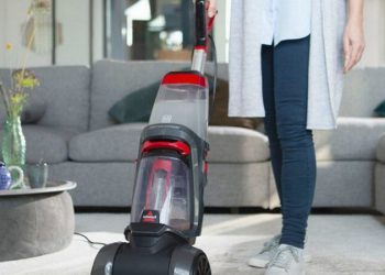 The Crucial Role of Carpet Cleaning Services in Home Maintenance