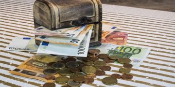 How to Attract High-Paying Clients as a Coach