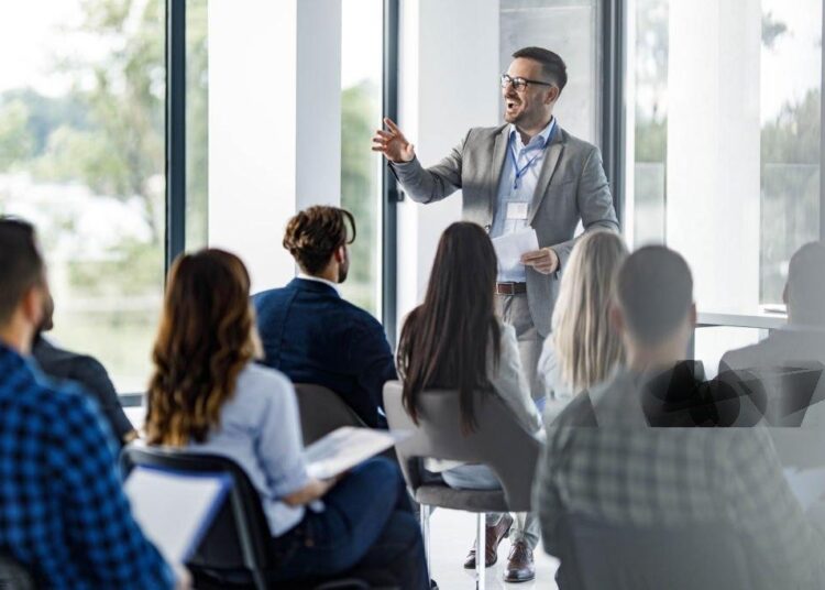 Crucial Conversations: How to Focus on Your Goal and Achieve Successful Outcomes