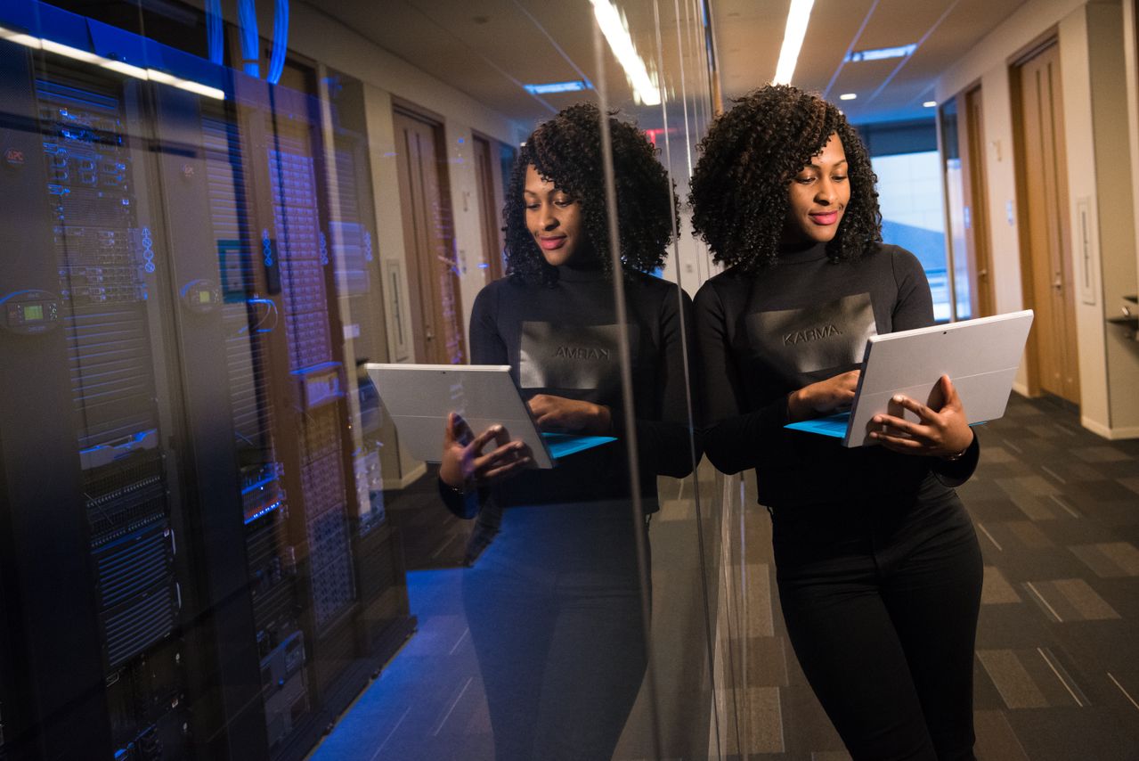 The Benefits of Cloud-Based Hosting for Businesses